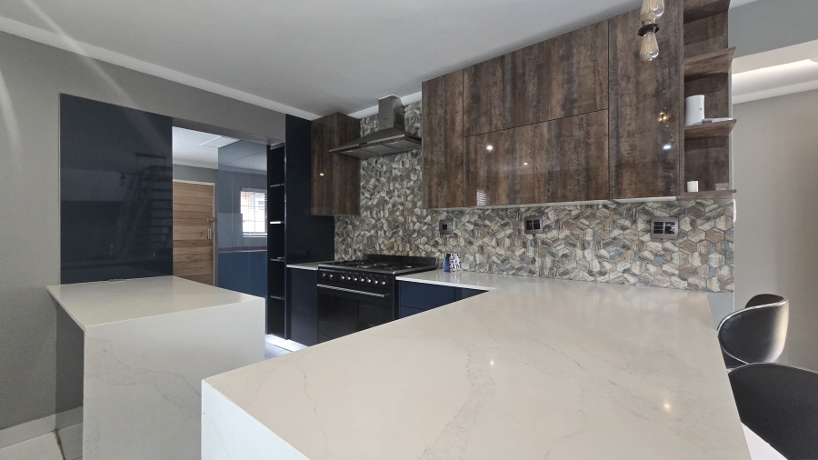 4 Bedroom Property for Sale in Waterval East North West